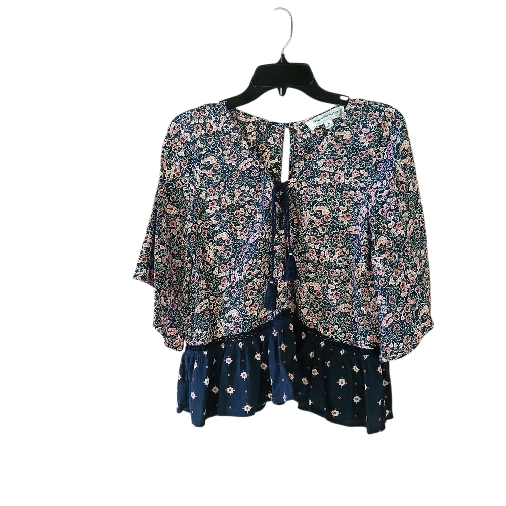 Abercrombie & Fitch Navy Floral Flutter Sleeve Blouse Small